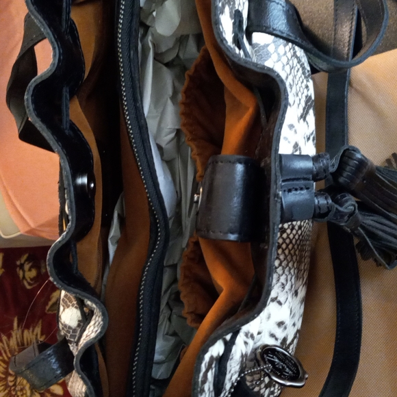 Handbag - Picture 7 of 10